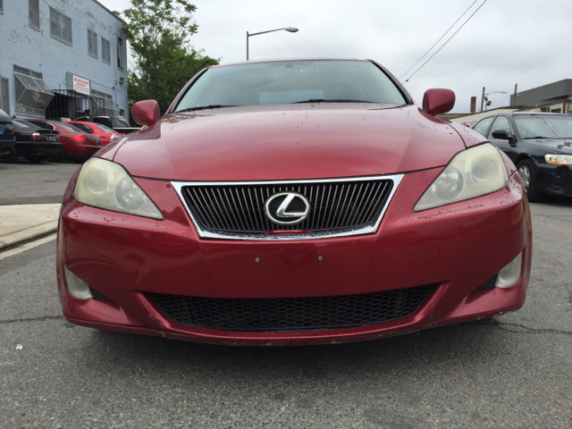 Lexus is 250 2006