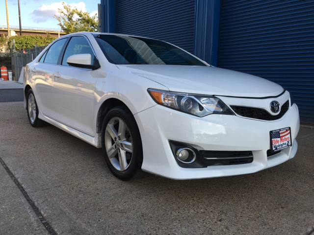 2014 Toyota Camry for sale at Elite Motors in Washington DC