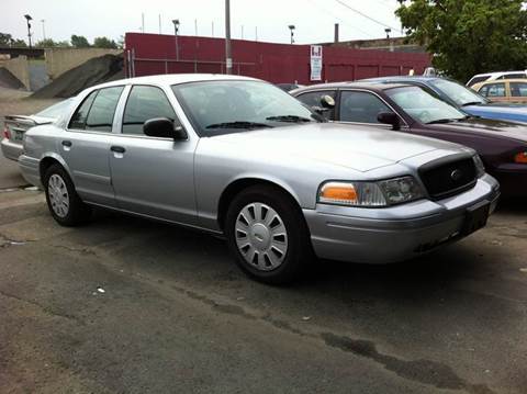 2006 Ford Crown Victoria for sale at Elite Motors in Washington DC