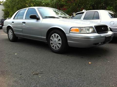 2006 Ford Crown Victoria for sale at Elite Motors in Washington DC