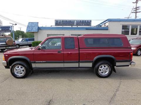 1994 Dodge Dakota for sale at Mashburn Motors in Saint Clair MI