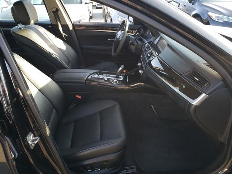 2011 BMW 5 Series 528i