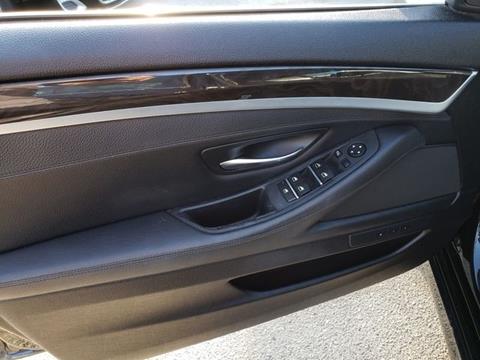 2011 BMW 5 Series 528i