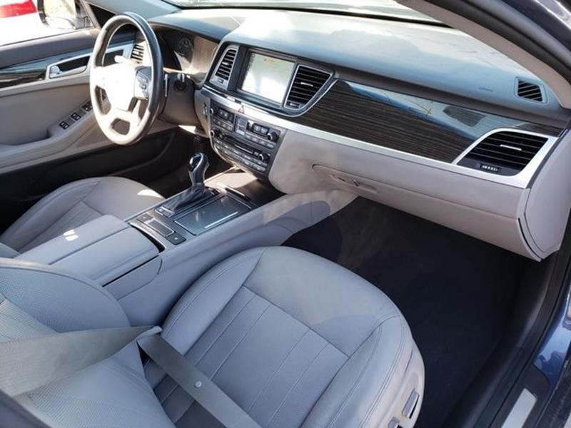 2015 Hyundai Genesis