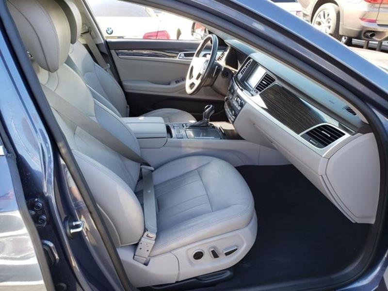 2015 Hyundai Genesis