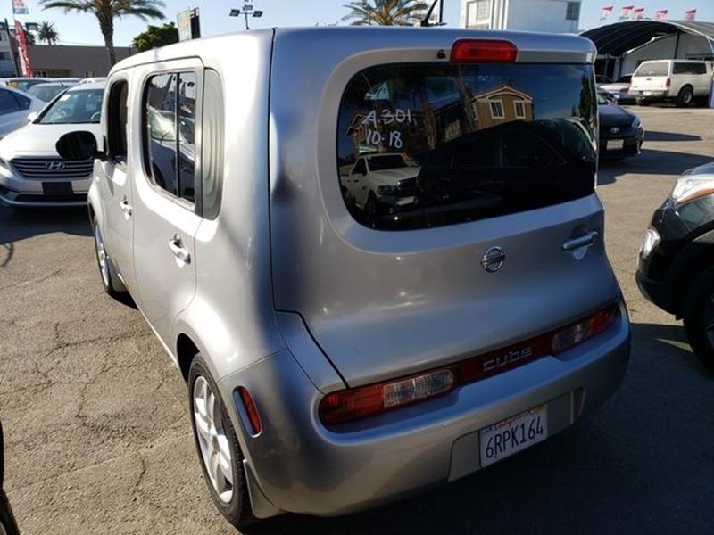 2011 Nissan cube