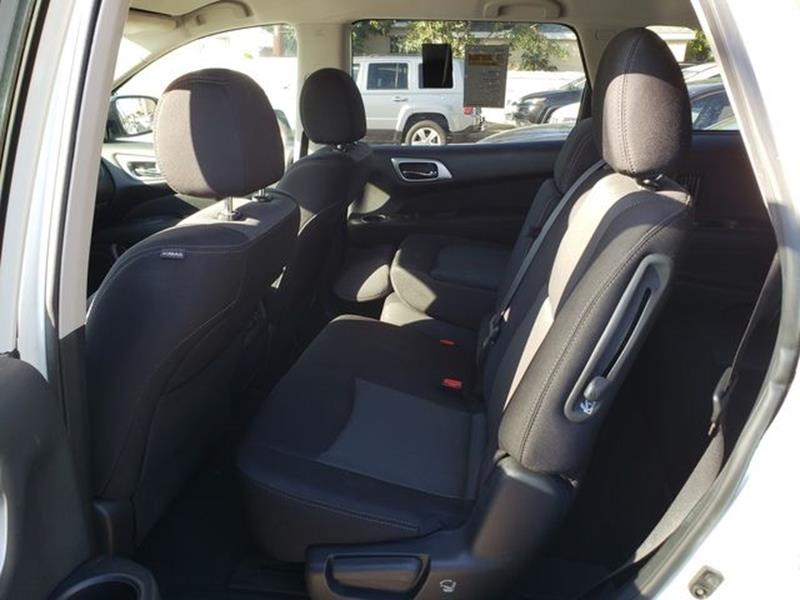 2017 Nissan Pathfinder