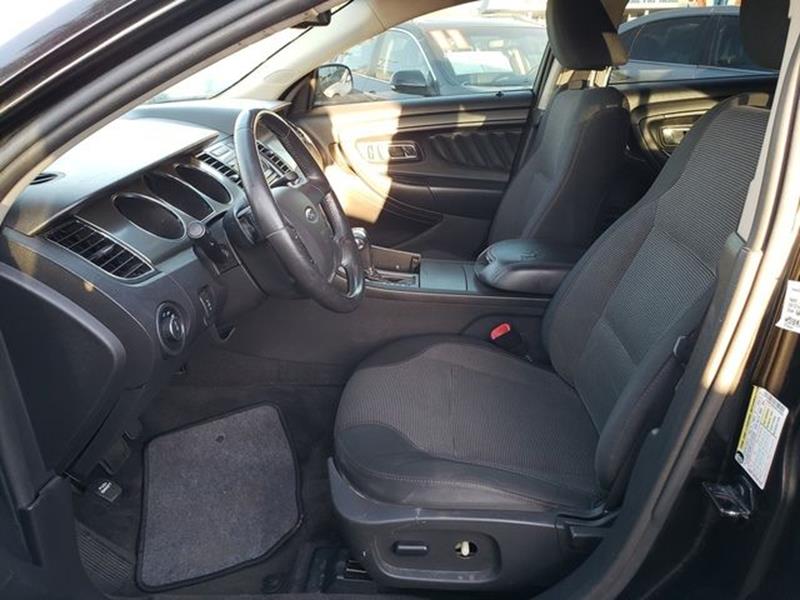 2011 Ford Taurus SEL