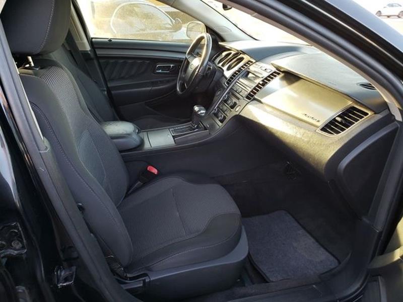 2011 Ford Taurus SEL