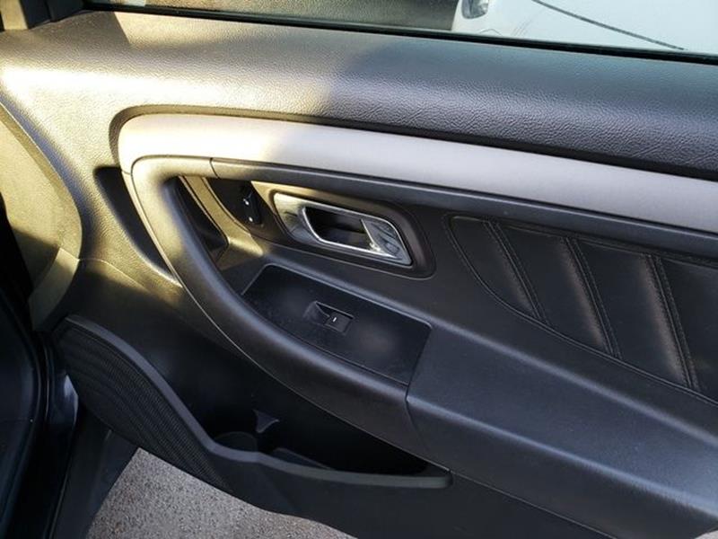 2011 Ford Taurus SEL