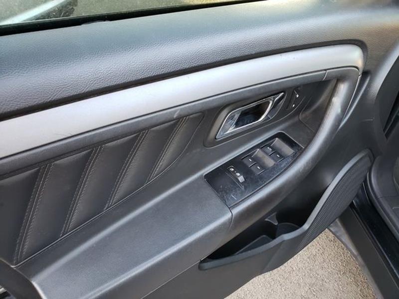 2011 Ford Taurus SEL