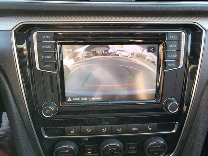 2017 Volkswagen Passat 1.8T R-Line