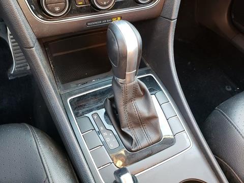 2017 Volkswagen Passat 1.8T R-Line