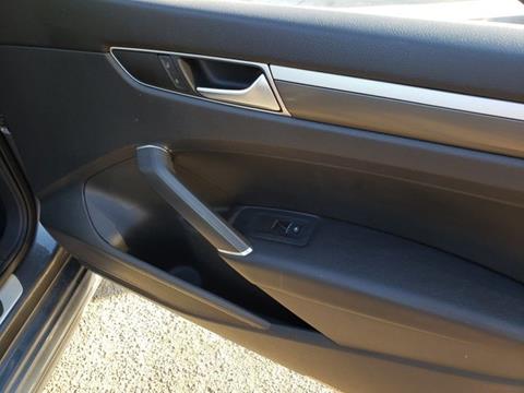 2017 Volkswagen Passat 1.8T R-Line