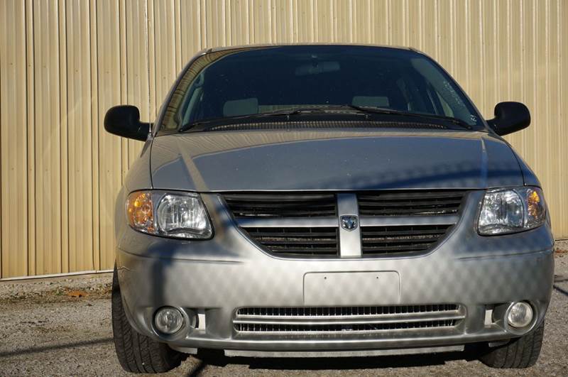 2007 Dodge Grand Caravan for sale at EAST 30 MOTOR COMPANY in New Haven IN