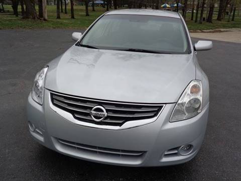 2011 Nissan Altima for sale at Royal Auto Sales KC in Kansas City MO