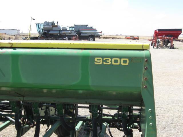 1972 John Deere 9300