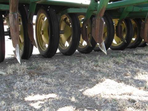 1972 John Deere 9300