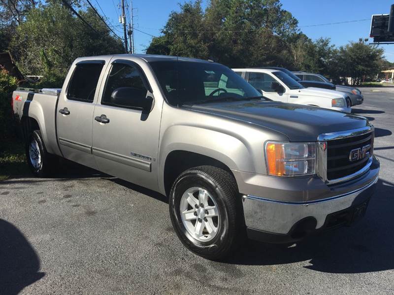 2007 GMC Sierra 1500 for sale at GOLD COAST IMPORT OUTLET in Saint Simons Island GA