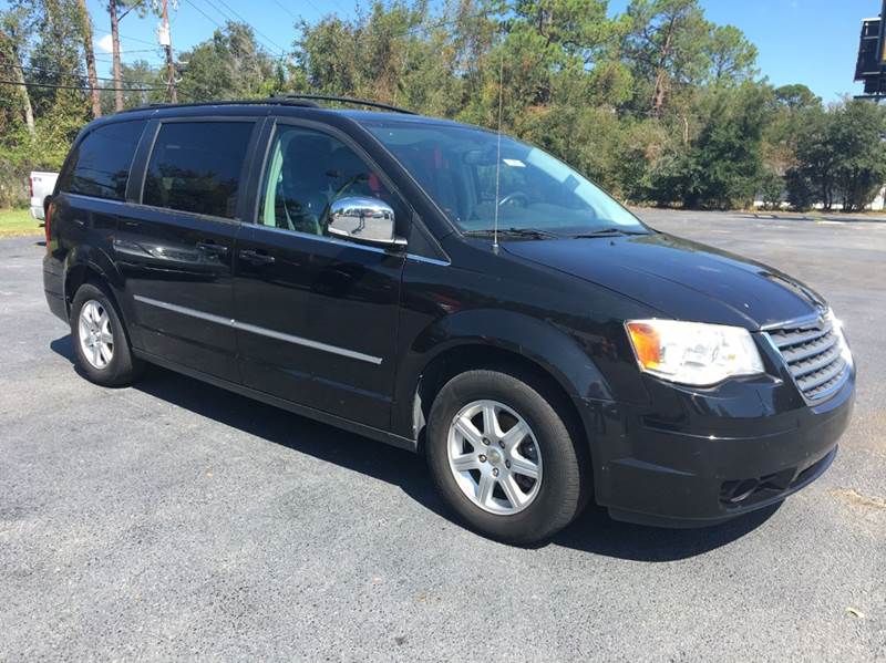 2010 Chrysler Town and Country for sale at GOLD COAST IMPORT OUTLET in Saint Simons Island GA
