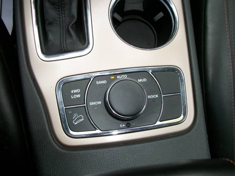 2016 Jeep Grand Cherokee (image 34)