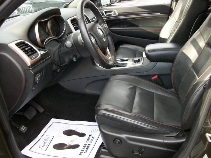 2016 Jeep Grand Cherokee (image 23)