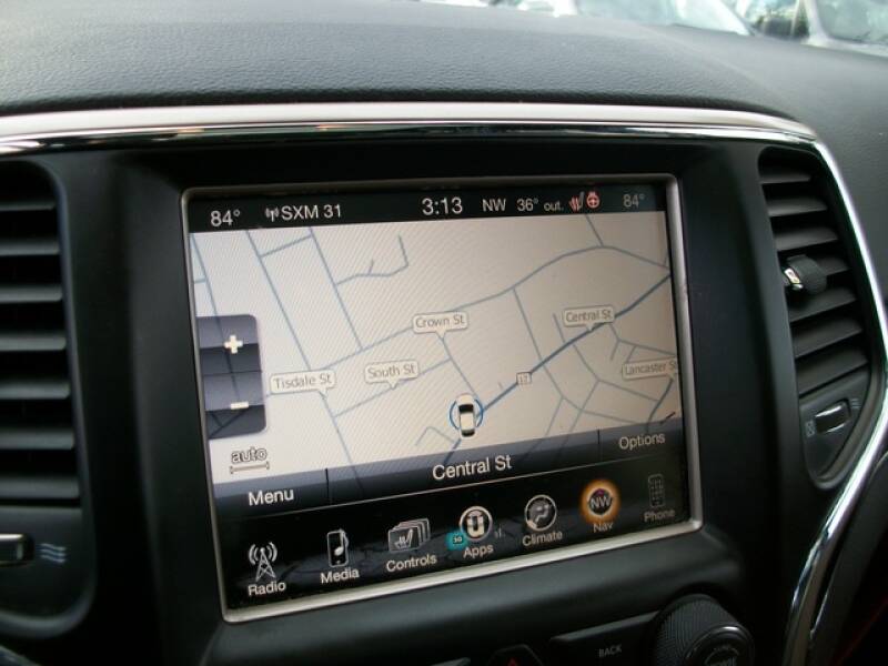 2016 Jeep Grand Cherokee (image 30)