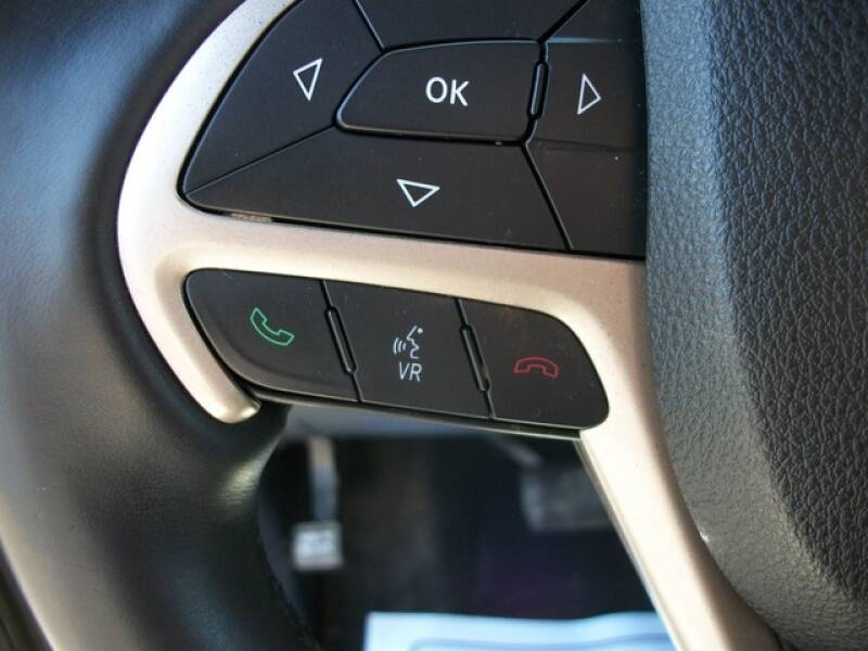2016 Jeep Grand Cherokee (image 46)