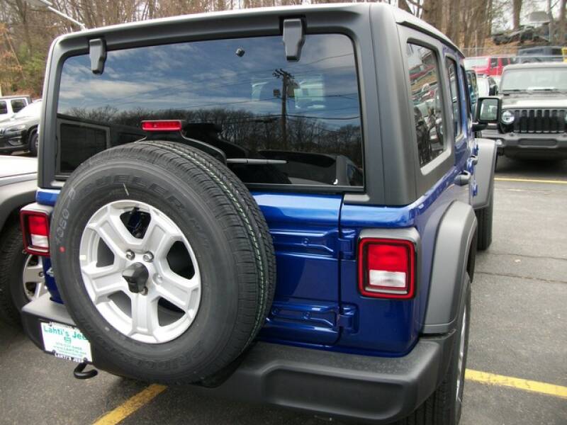 2020 Jeep Wrangler Unlimited Sport S (image 4)