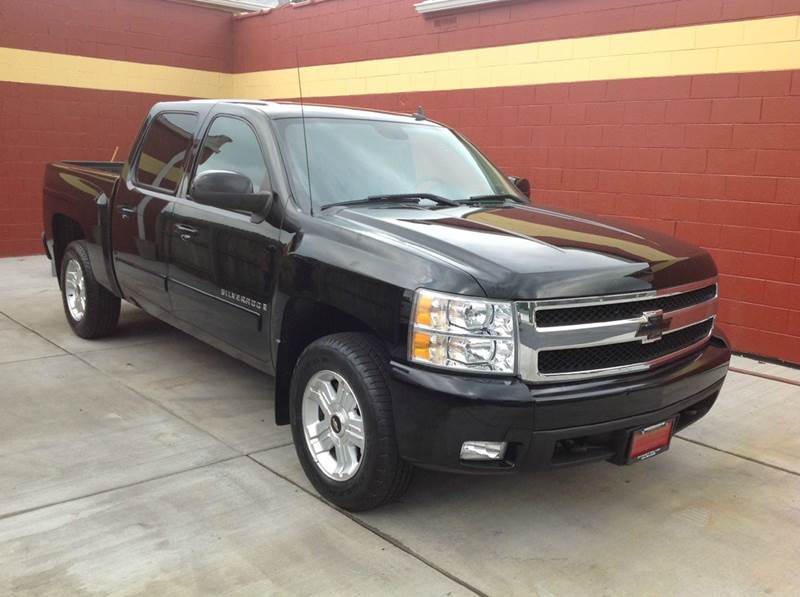 2008 Chevrolet Silverado 1500 for sale at KENNEDY AUTO CENTER in Bradley IL