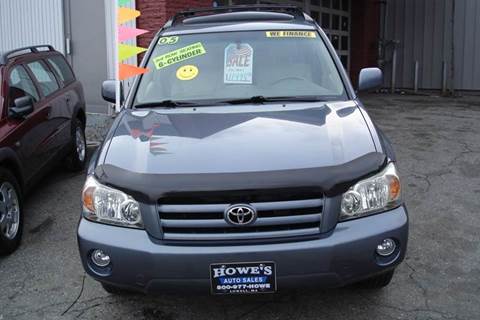 2005 Toyota Highlander for sale at Howe's Auto Sales in Lowell MA