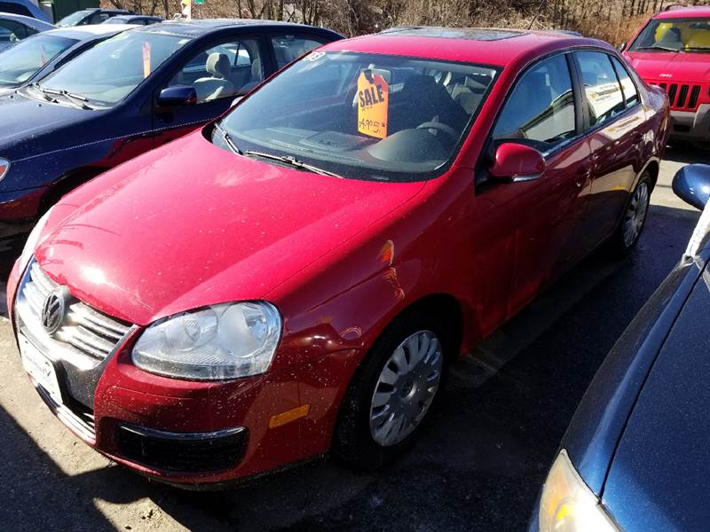 2008 Volkswagen Jetta for sale at Howe's Auto Sales in Lowell MA