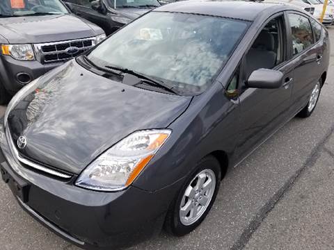 2006 Toyota Prius for sale at Howe's Auto Sales in Lowell MA