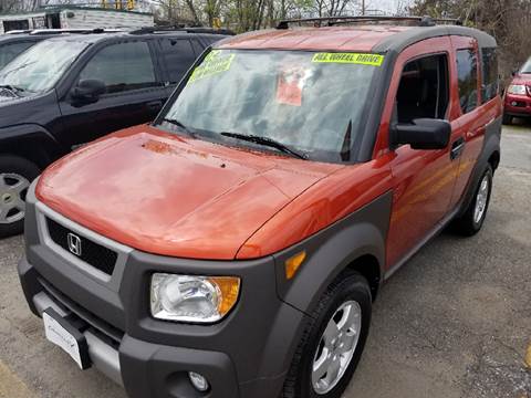 2004 Honda Element for sale at Howe's Auto Sales in Lowell MA