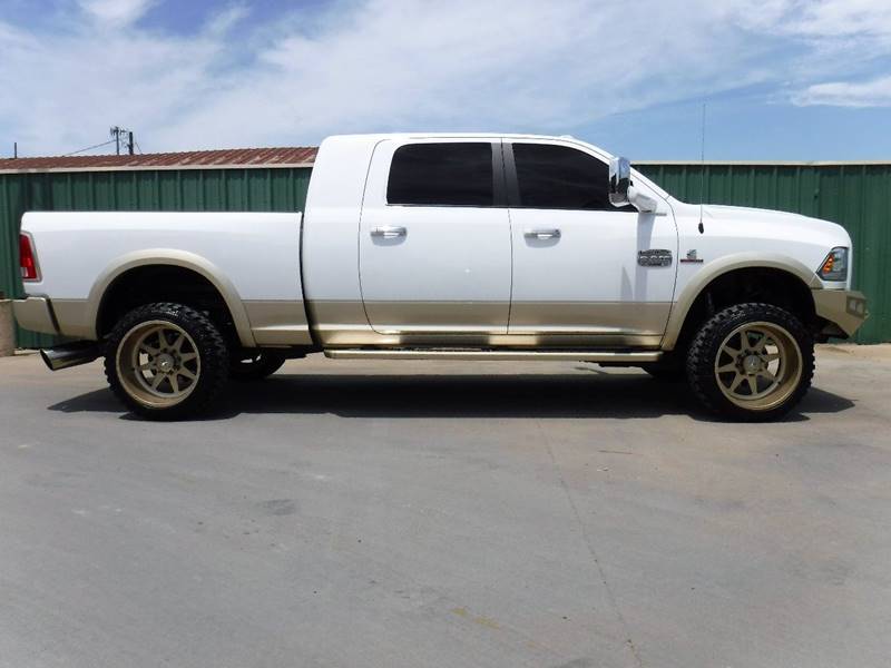 2015 RAM Ram Pickup 2500 for sale at Triple C Auto Sales in Gainesville TX