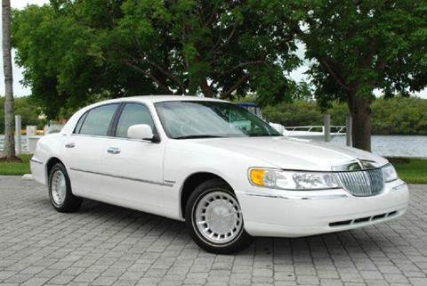 2001 Lincoln Town Car for sale at Auto Quest USA INC in Fort Myers Beach FL