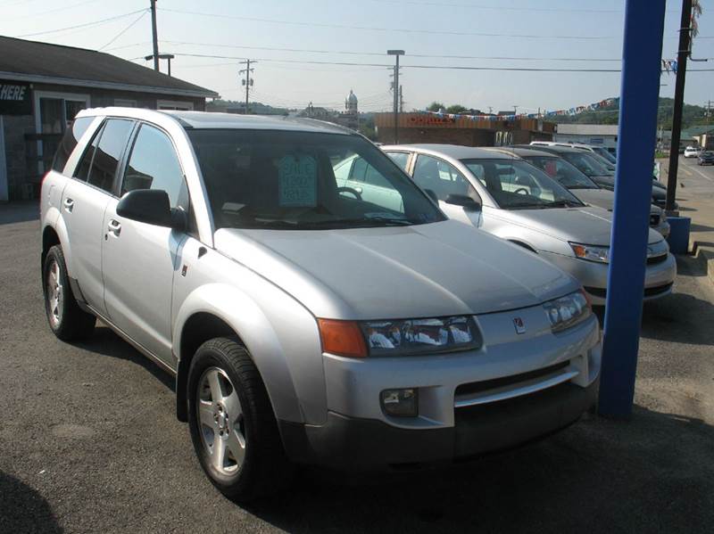 2004 Saturn Vue for sale at RACEN AUTO SALES LLC in Buckhannon WV