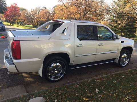 2007 Cadillac Escalade EXT for sale at You Win Auto in Burnsville MN