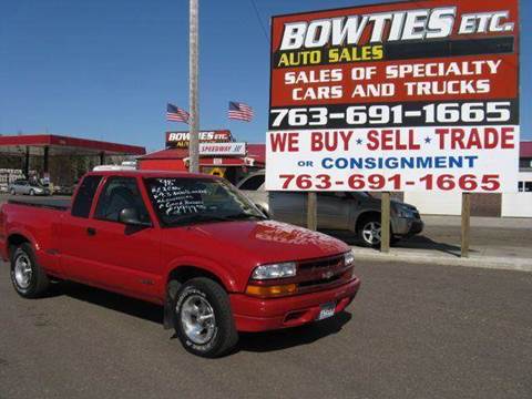 1998 Chevrolet S-10 for sale at Bowties ETC INC in Cambridge MN