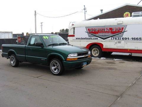 1999 Chevrolet S-10 for sale at Bowties ETC INC in Cambridge MN