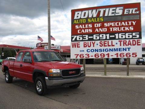 2001 GMC Sierra 2500 for sale at Bowties ETC INC in Cambridge MN