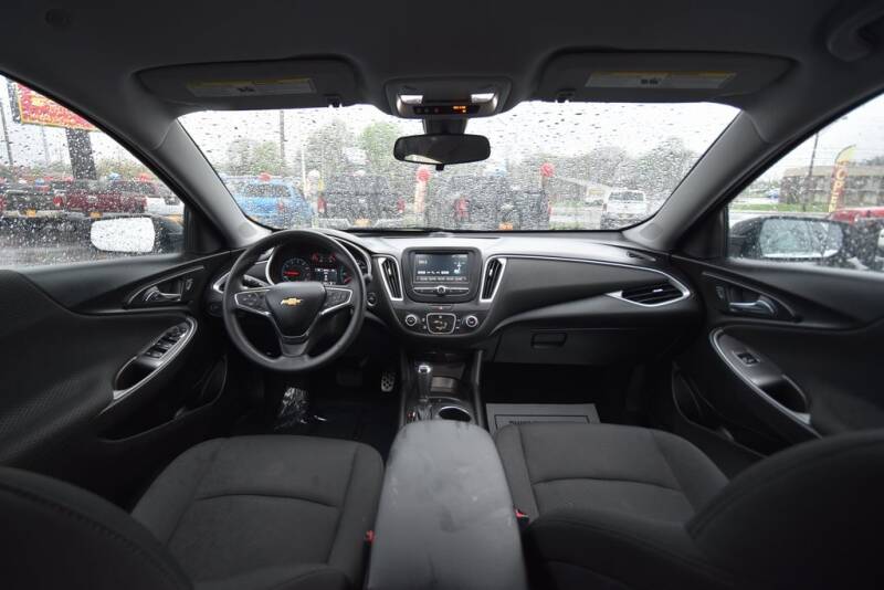 2016 Chevrolet Malibu LS (image 26)