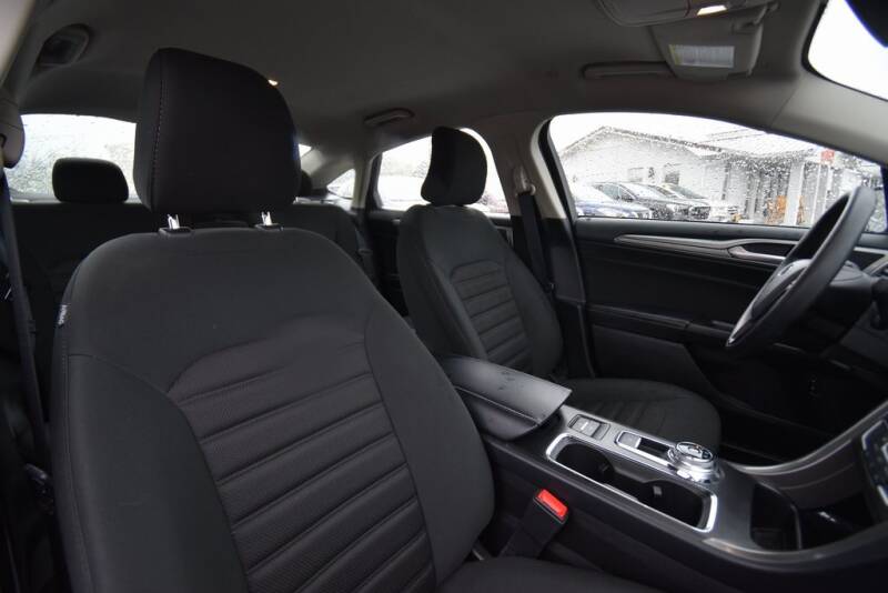 2019 Ford Fusion Hybrid SE (image 23)