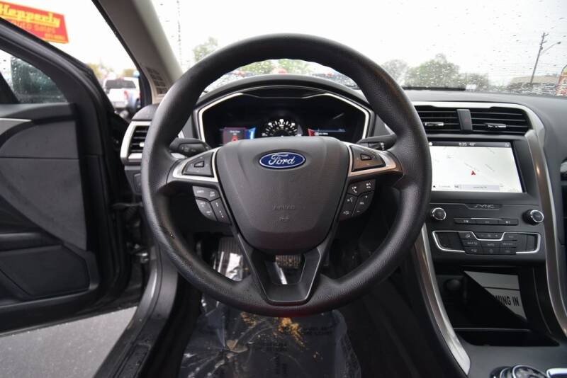 2019 Ford Fusion Hybrid SE (image 14)