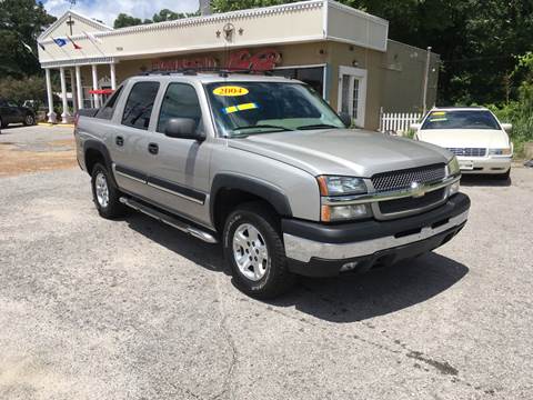 2004 Chevrolet Avalanche for sale at Townsend Auto Mart in Millington TN