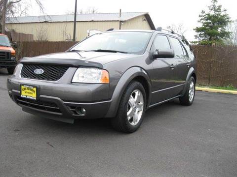 2005 Ford Freestyle for sale at GLOBAL AUTOMOTIVE in Grayslake IL