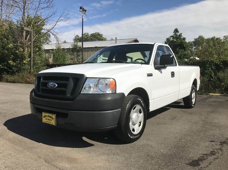 2008 Ford F-150 for sale at GLOBAL AUTOMOTIVE in Grayslake IL