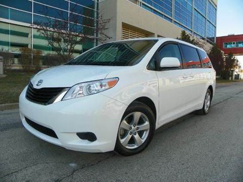 2014 Toyota Sienna for sale at VK Auto Imports in Wheeling IL