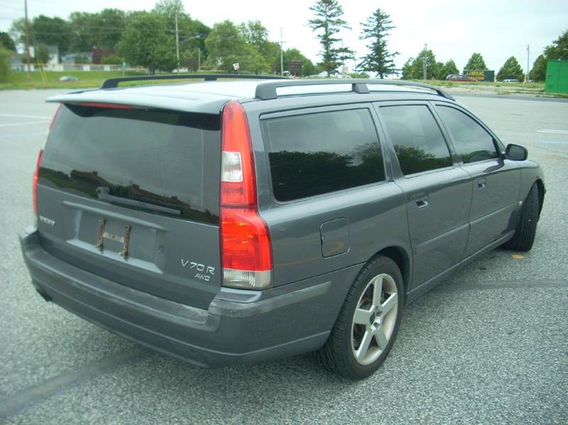 2004 Volvo V70 R Base AWD 4dr Wagon In Newport RI SODA MOTORS AUTO