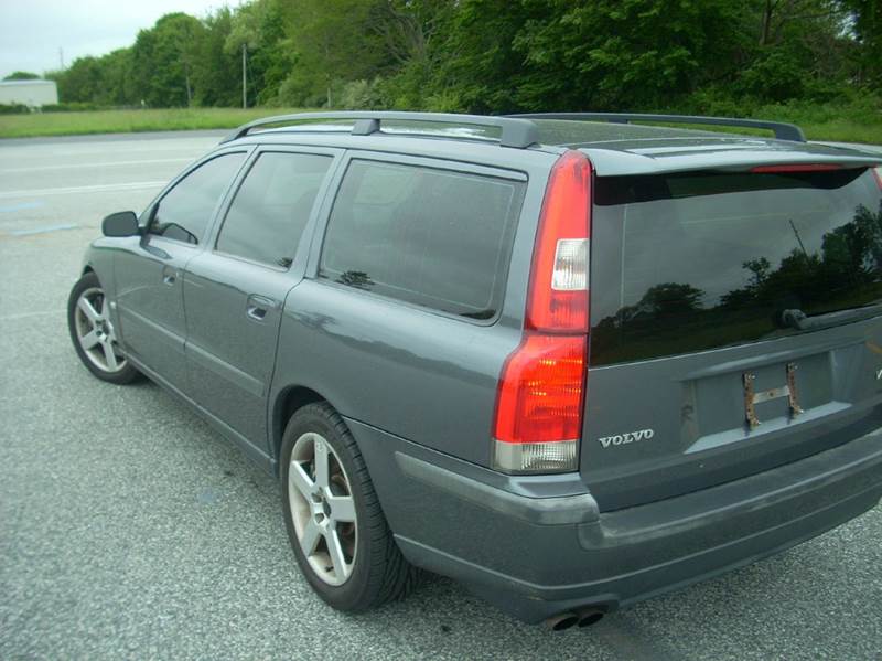 2004 Volvo V70 R Base AWD 4dr Wagon In Newport RI SODA MOTORS AUTO